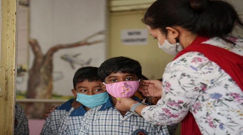 Coronavirus Omicron Variant Highlights: Maharashtra logs 2,068 new cases & 15 deaths today