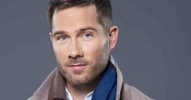 Luke MacFarlane Net Worth 2022