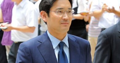 Billionaire Samsung Boss, Convicted In Bribery Case, Gets Presidential Pardon