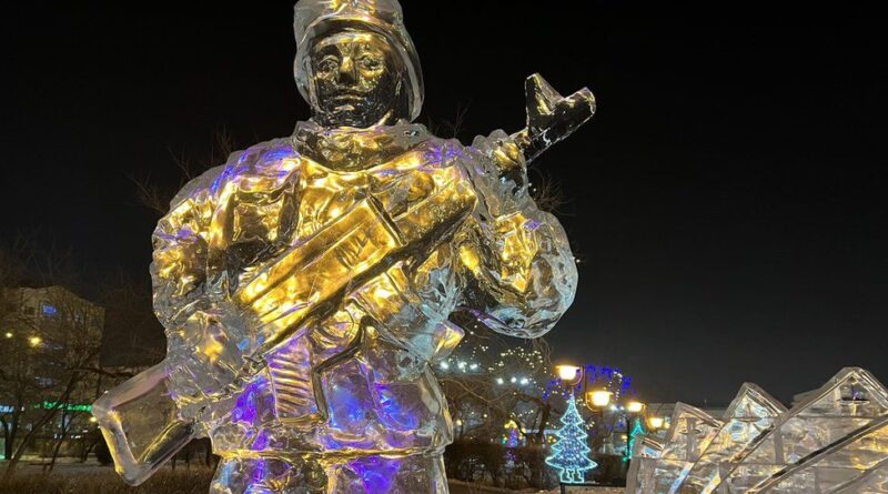 Ice soldiers mark Russia's very patriotic Christmas