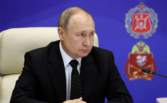 Ukraine's Volodymyr Zelensky Says He Is "Not Sure If Vladimir Putin Is Still Alive"