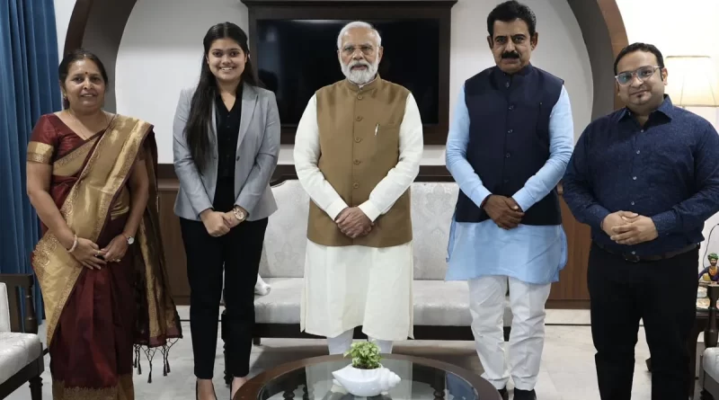 Teen Told PM She Aimed To Become Chief Justice of India. His Advice Was..